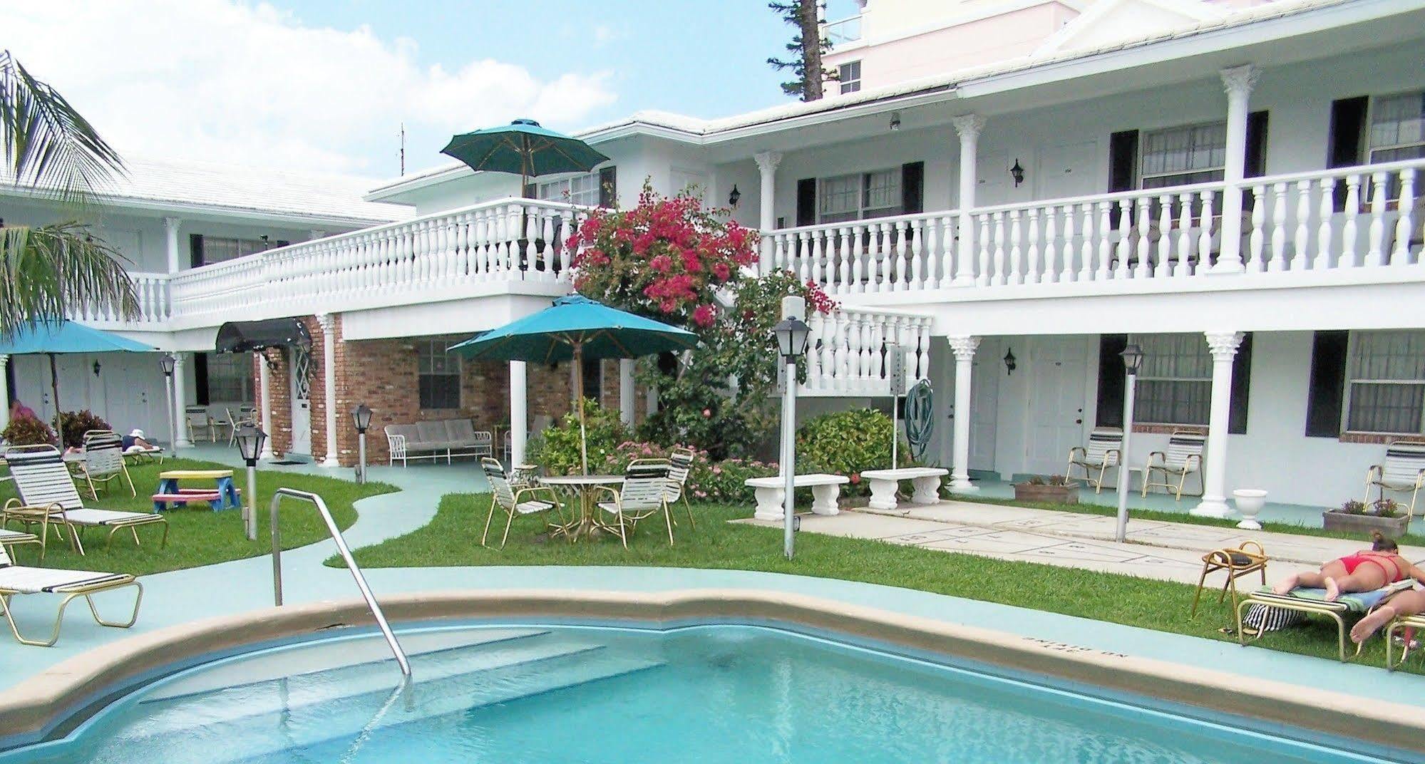 Carriage House Resort Deerfield Beach Exterior photo