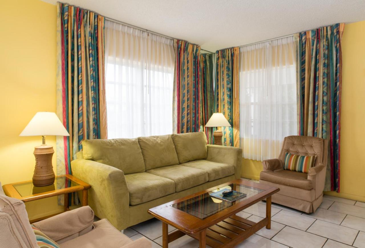 Carriage House Resort Deerfield Beach Exterior photo